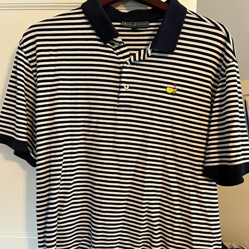 Like new Masters polo.